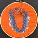 足形刺繍　イルカ　グラデーション　刺繍　海